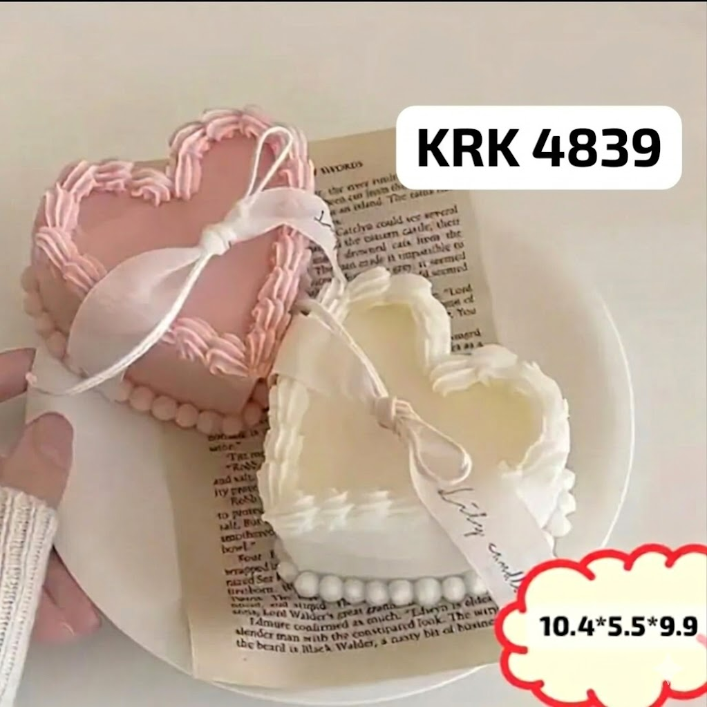 Karakız Kalpli Pasta Silikon Kalıp 7x7x5 Cm thumbnail 2